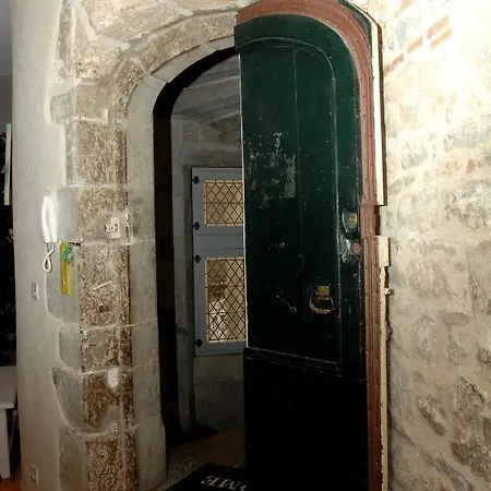 Maison Renaissance Monument Historique Xv Eme 1497 Appartement